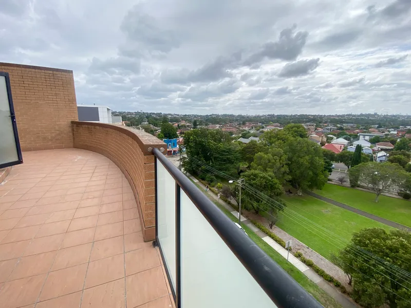 Freshly renovated 3 bedrooms apartment with beautiful view 