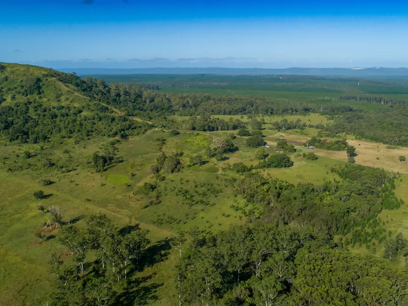 188 ACRES OF VIEWS, PASTURE AND WETLAND CLOSE TO NOOSA 