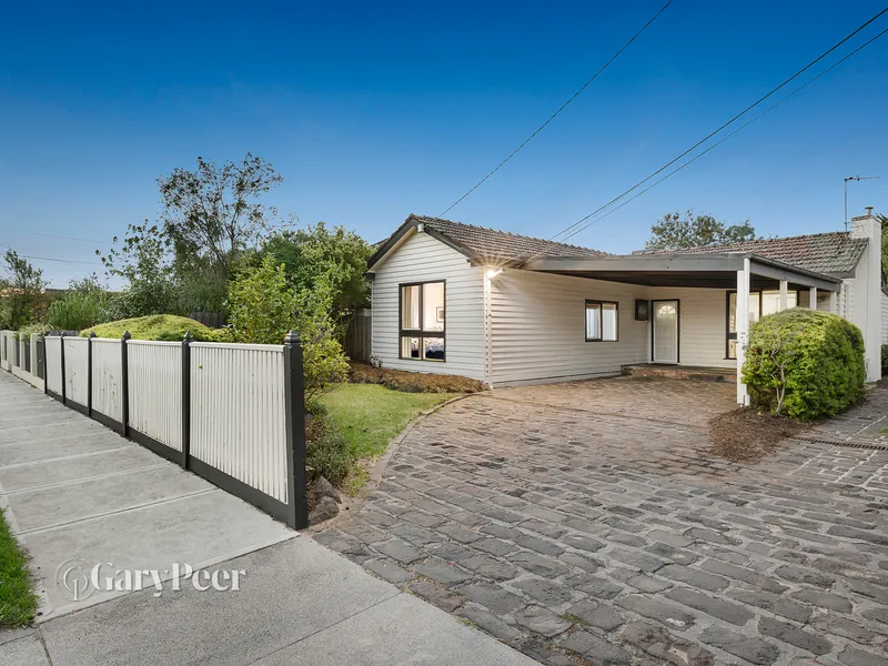 Well proportioned, perfectly positioned family home