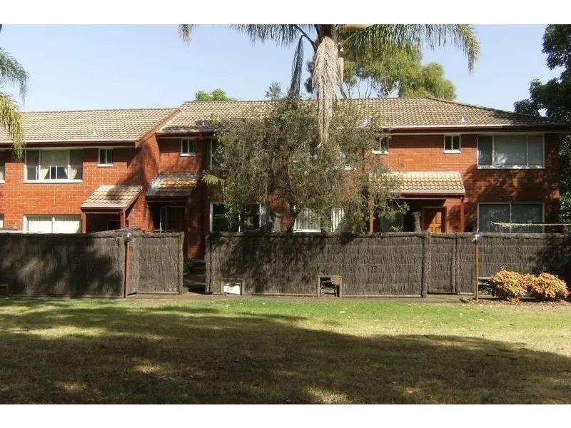 Beautifully presented two bedroom townhouse