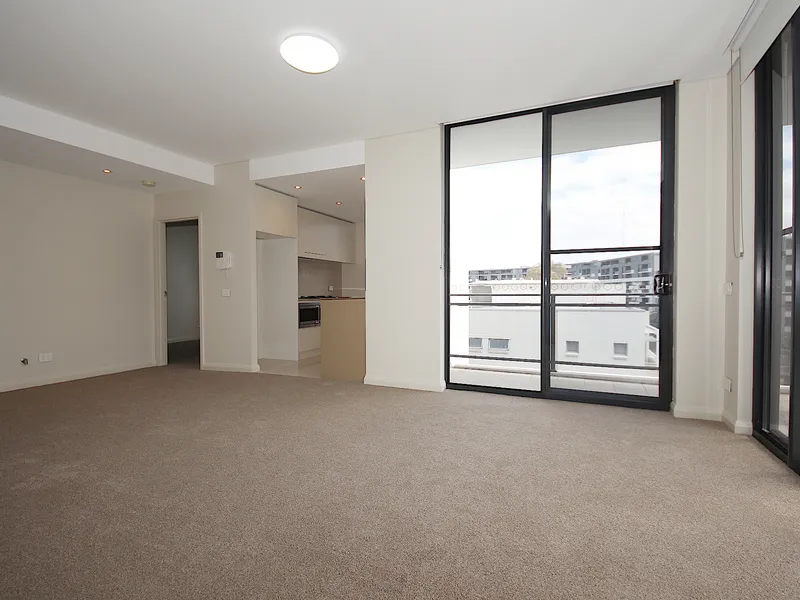 One Bedroom Plus Study Apartment