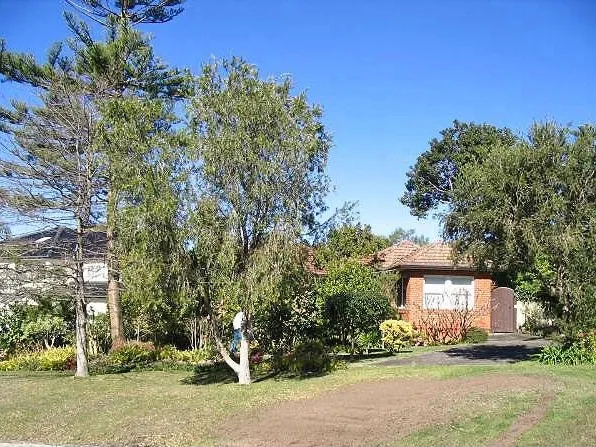 UNDER CONTRACT-LOOKING FOR A BRAND NEW HOUSE ON BEST STREET?