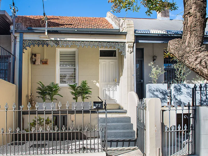 A Vintage Charmer with a Fresh Modern Feel