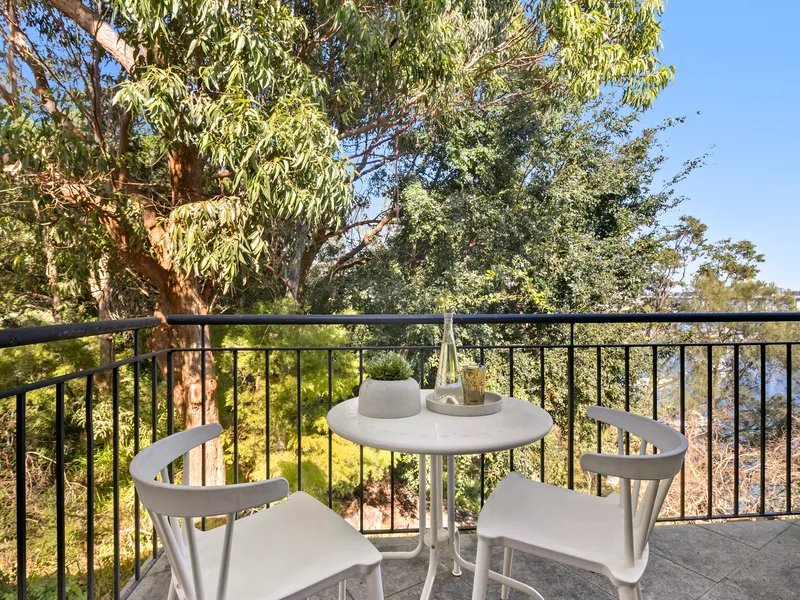 Top floor gem in boutique waterfront block