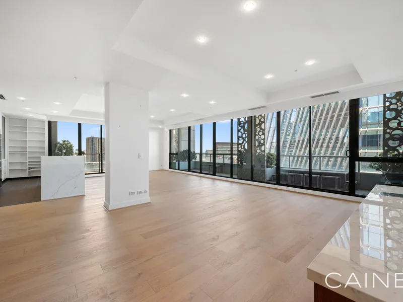 UNPARALLELED LUXURY PENTHOUSE & INNER CITY LIVING