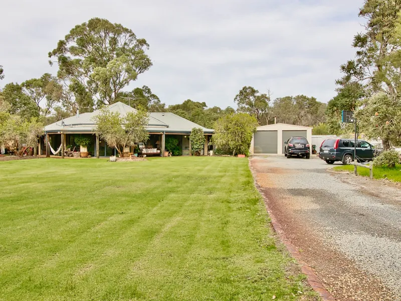 Amazing Home in Rural Baldivis!