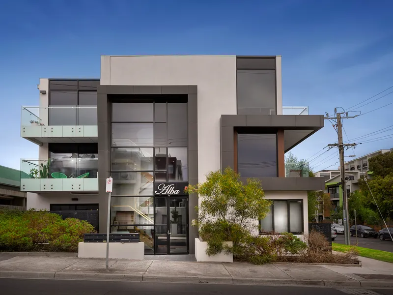 Low Maintenance Living With A Contemporary Style