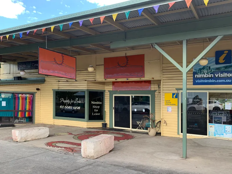 HUGE SHOPFRONT WITH MAXIMUM RETAIL EXPOSURE