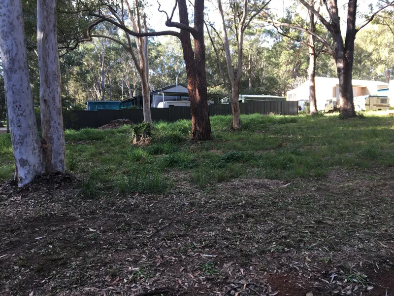 2 -2 KILOMETRES FROM THE JETTY