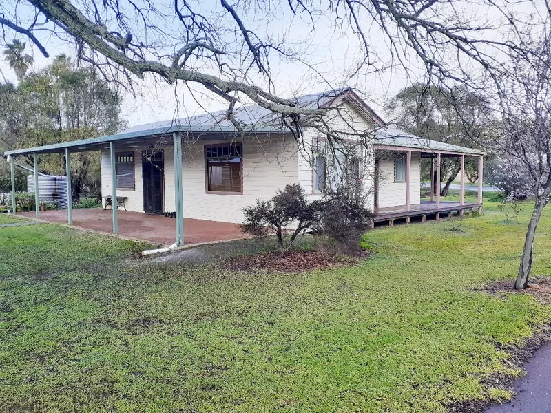 CONTEMPORARY CLASSIC