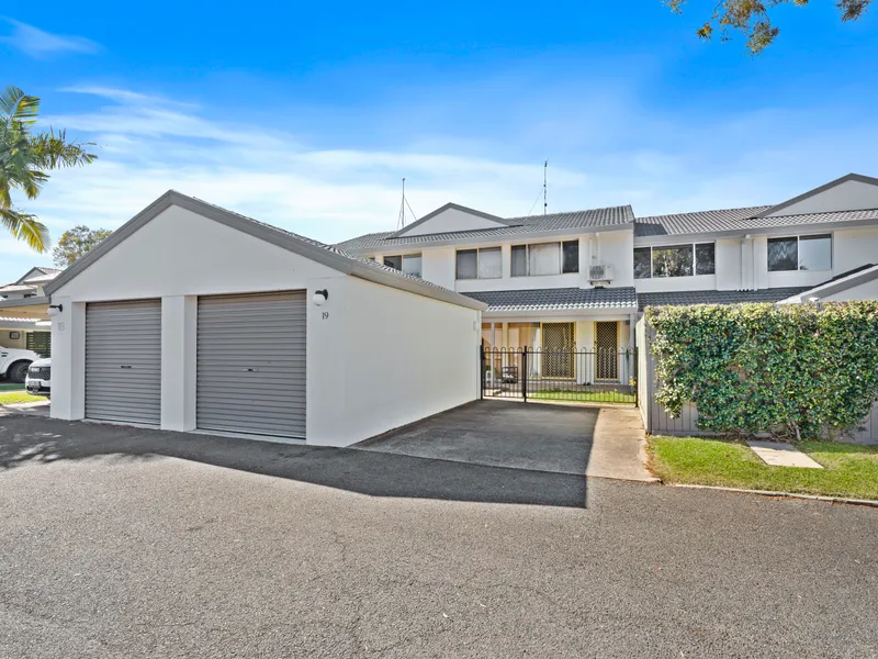 Spacious Townhouse - Sought After Position