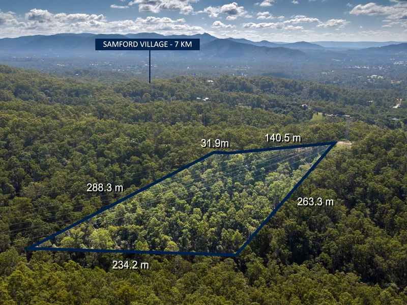 Amazing Views from 10 Acre Hideaway