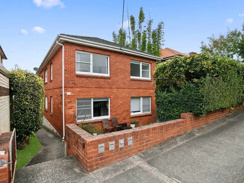 Boutique Beachside Block of 4 to Be Sold in One Line – First Time Offered in 30 Years