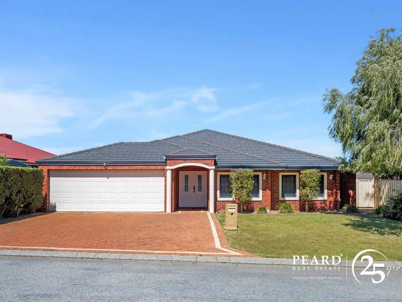 Discover Your Dream Home: Sprawling 5 Bedroom, 2 Bathroom House!