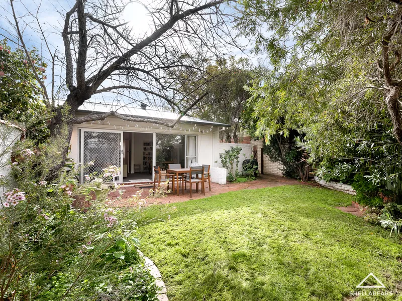 Delightful Single-Level Courtyard Villa