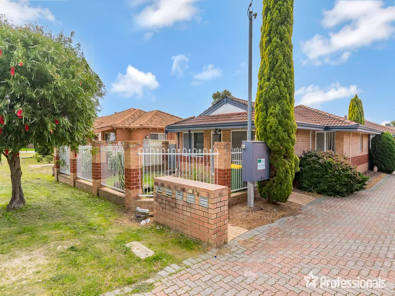 Walk to Carousel Shopping Centre