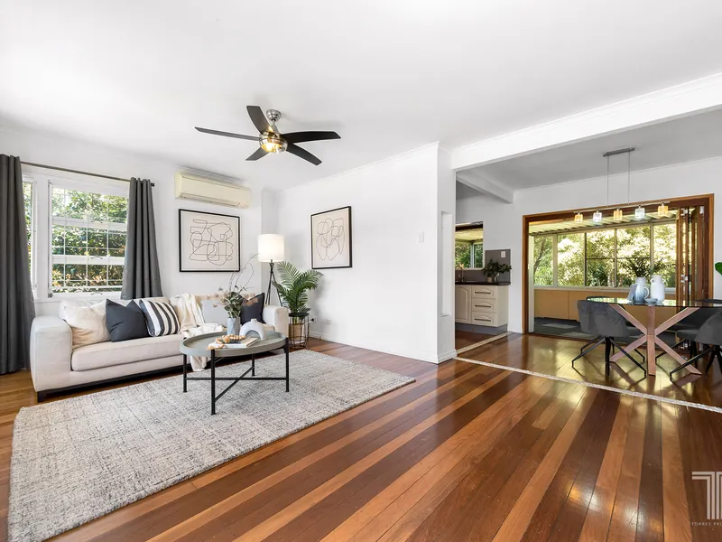 Perfect First Home Backing onto Weller Road Park