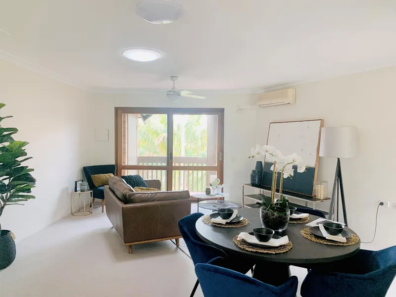 Sunny apartment with east facing balcony