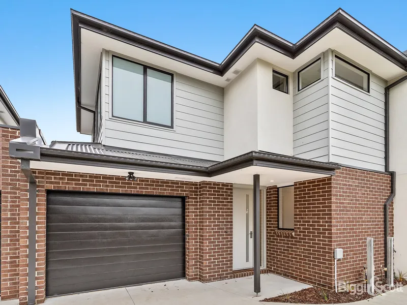 Brand New Townhouse - Location, Light and Contemporary Style