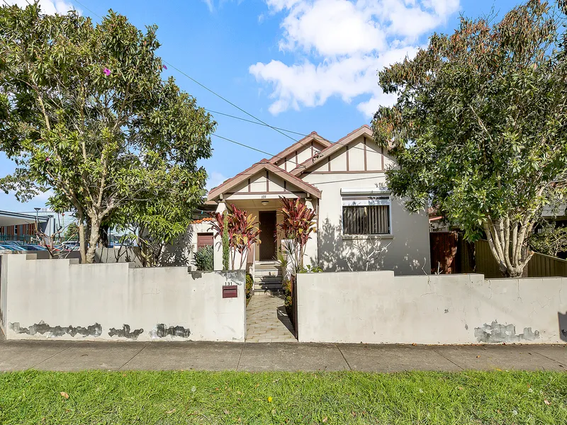 Development opportunity with two street frontage