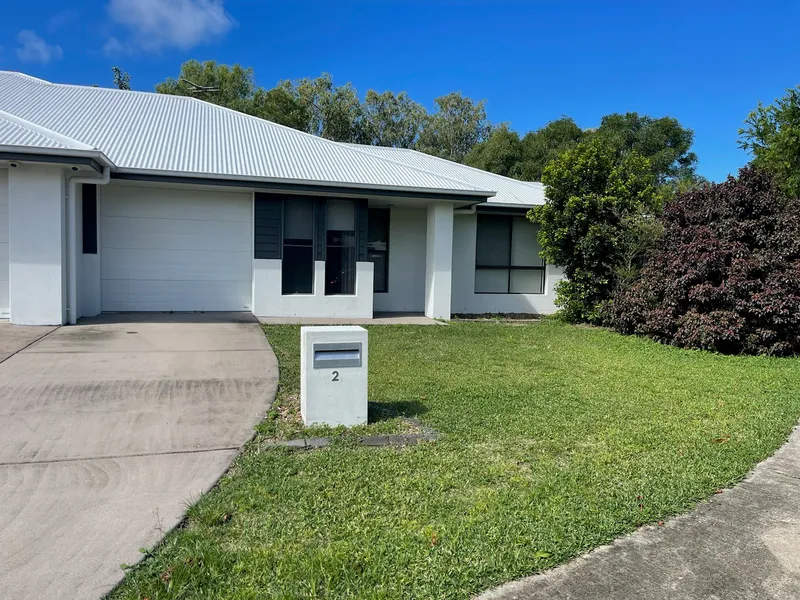 MODERN DUPLEX IN QUIET STREET