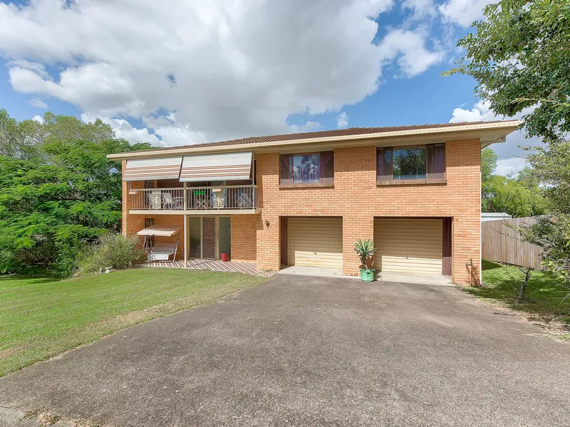 SPACIOUS RENOVATOR IN FANTASTIC LOCATION !!