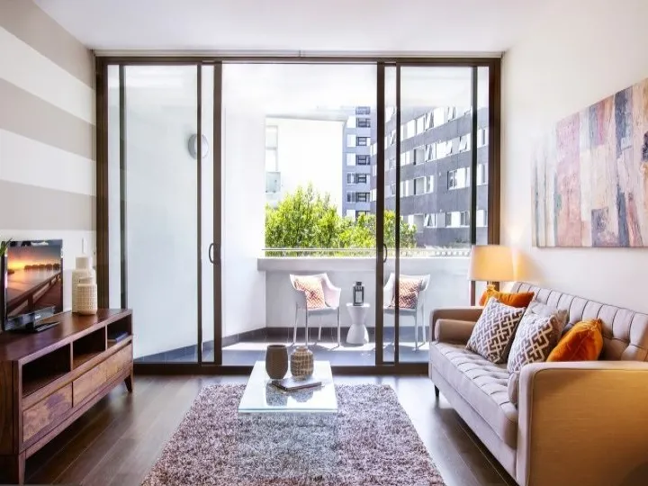 MODERN & LUXURY 1 BEDROOM APARTMENT