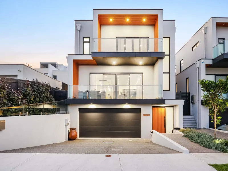 It's time to make a statement worthy of a prime beachside position, just a walk from Henley Square