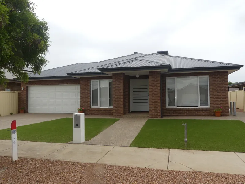 25 Chevrolet Avenue. SHEPPARTON