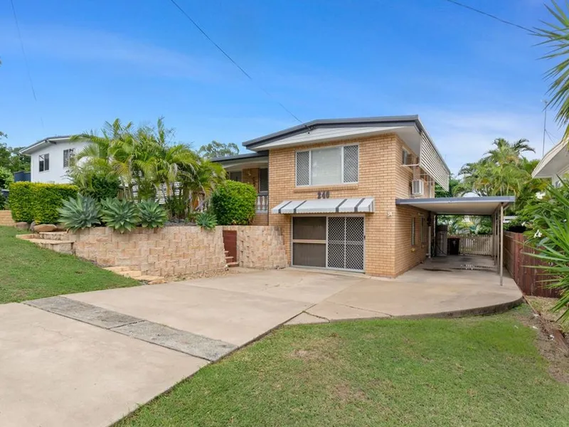 Fantastic 4 Bedroom/ 2 Bathroom Brick Home