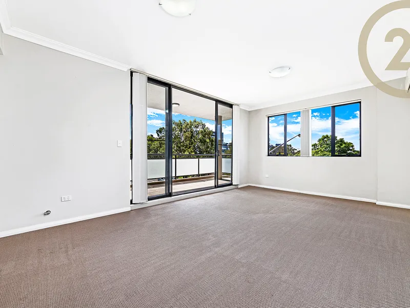 Spacious 2-bedroom apartment with huge balcony in the heart of Merrylands