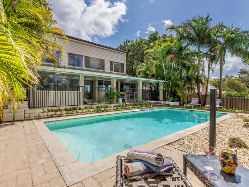 CHARMING 4 BEDROOM FAMILY HOME IN SOUGHT AFTER ENCLAVE - AN ENTERTAINER'S DELIGHT!