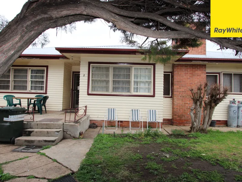 SPACIOUS FAMILY HOME CLOSE TO CBD