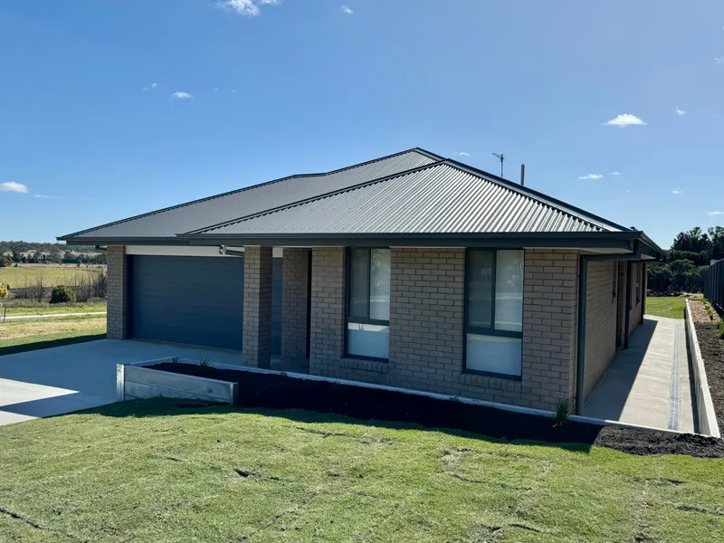 BRAND NEW FAMILY HOME WITH TOP QUALITY FINISHES