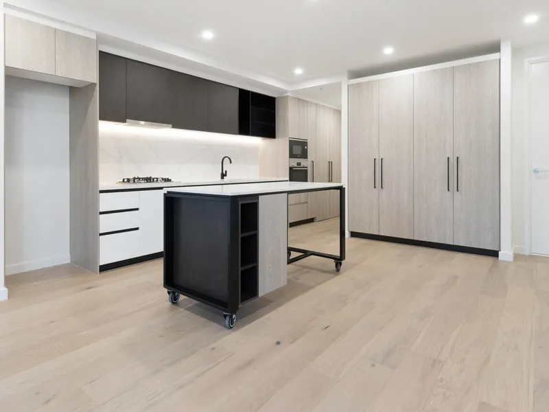 107 - Modern Sophistication On The City’s Edge