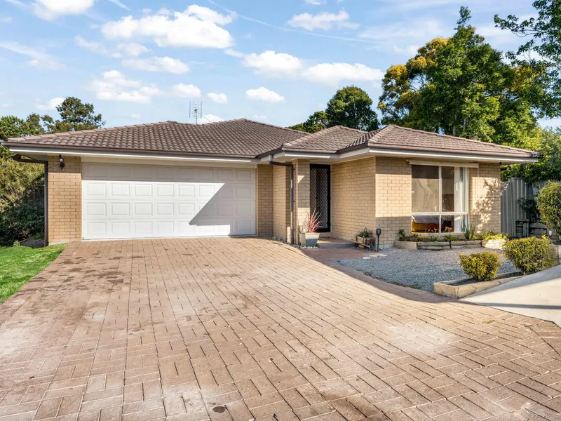 Convenient family living in Tenambit