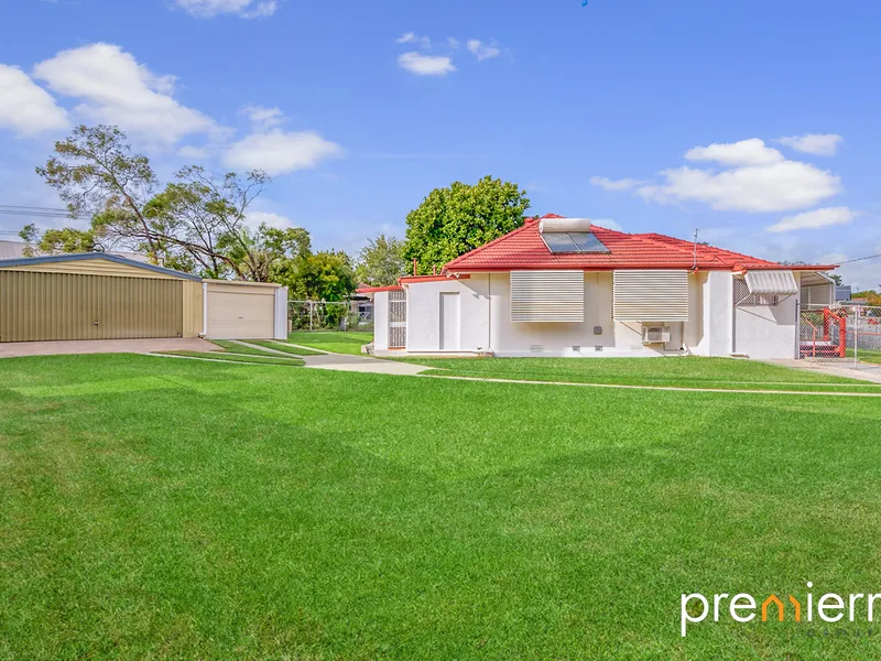 Ideal Location - Less than 200m walk to Inala Civic Centre