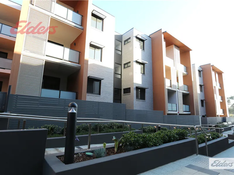 Near New One Bedroom + One Study Apartment And All Amenities