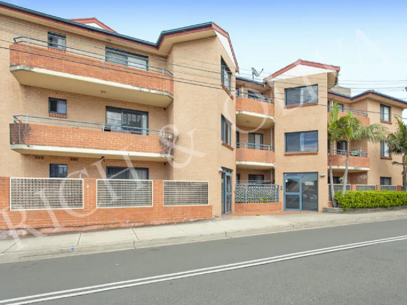 Two Bedroom Apartment! - REGISTER TO INSPECT TUESDAY NIGHT 13/04 OR CONTACT AGENT