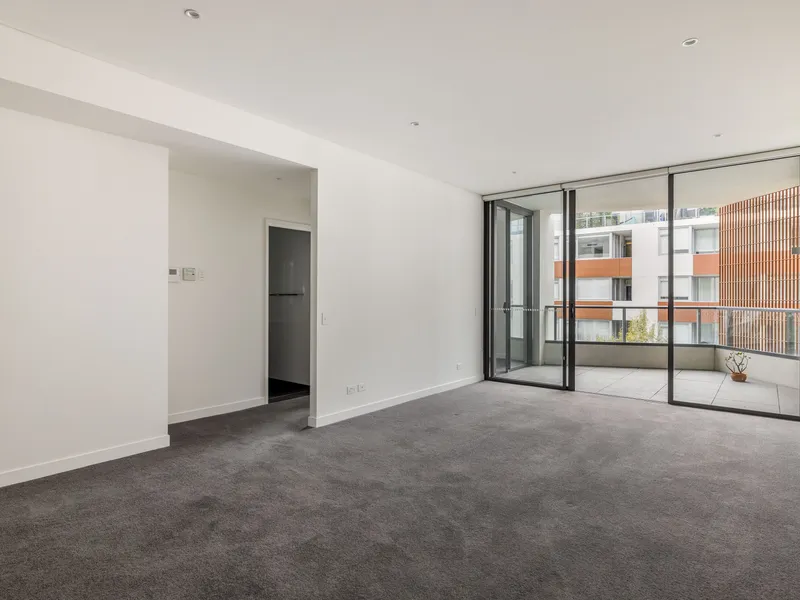 Architect-designed apartment with north aspect