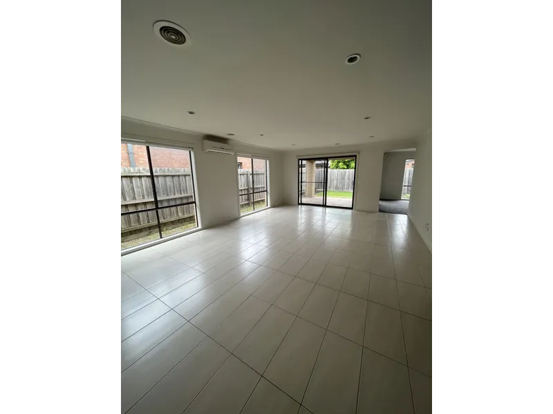 A Family Dream In Doreen