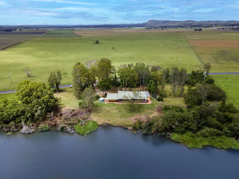 3 Bedroom Home on 2.5 Acres in Swan Bay