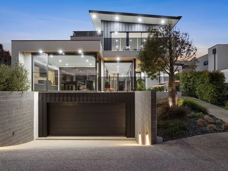 UNPARALLED LIFESTYLE, UNCOMPROMISING DESIGN, JUST WOW!!