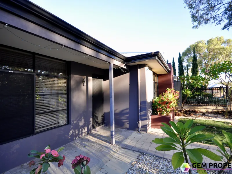 Lovely 3 Bedroom Home in the Village!