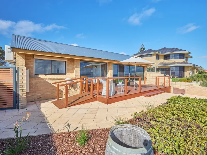 Beachside With Amazing Views