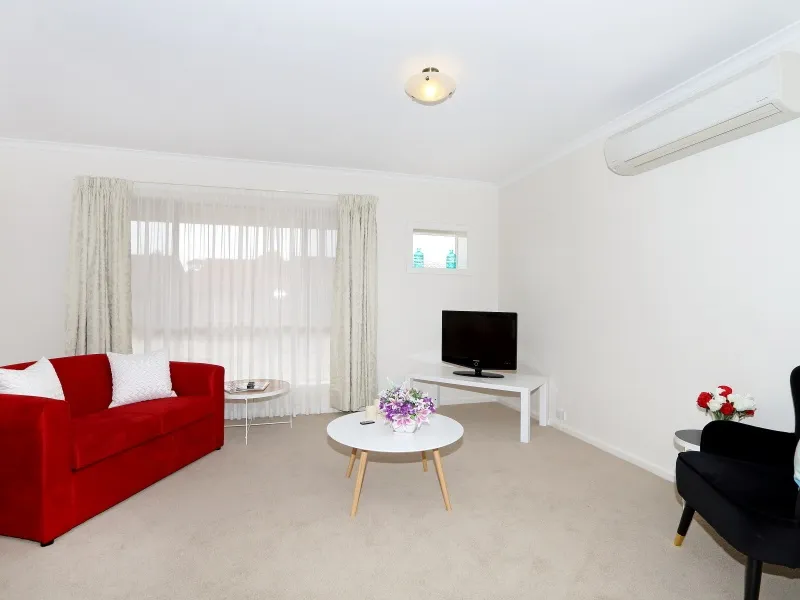 Sunny position, close to village community facilities!