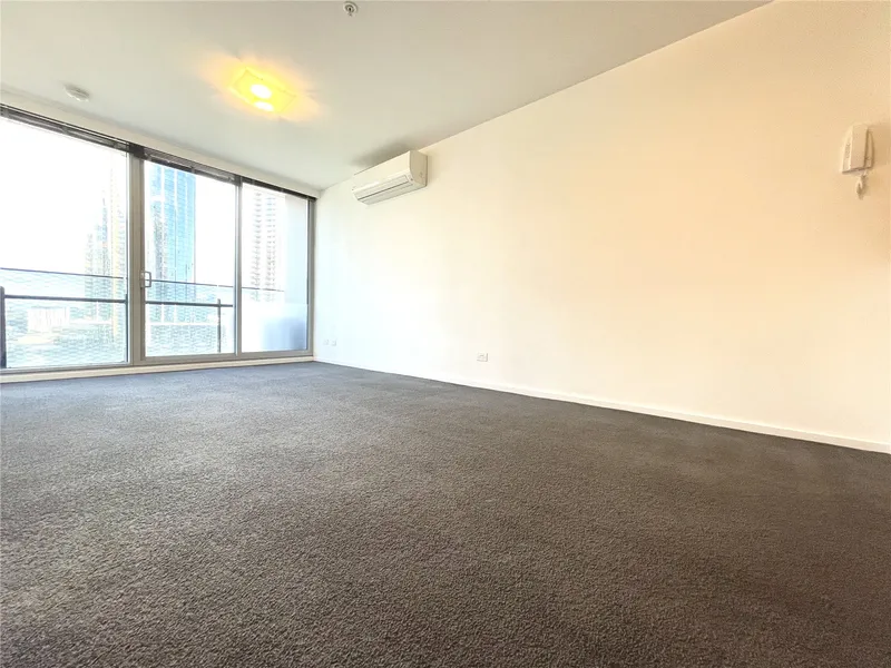 Mainpoint: Convenient One Bedroom Apartment in Southbank!