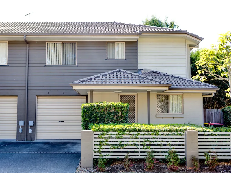 Walking Distance To All Amenities and Newly Renovated