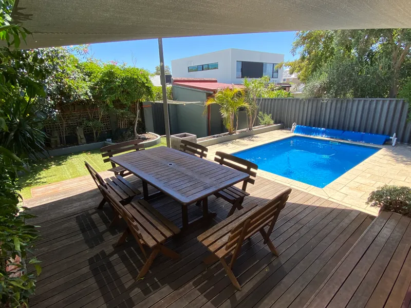 Classic Mount Lawley, with a Pool