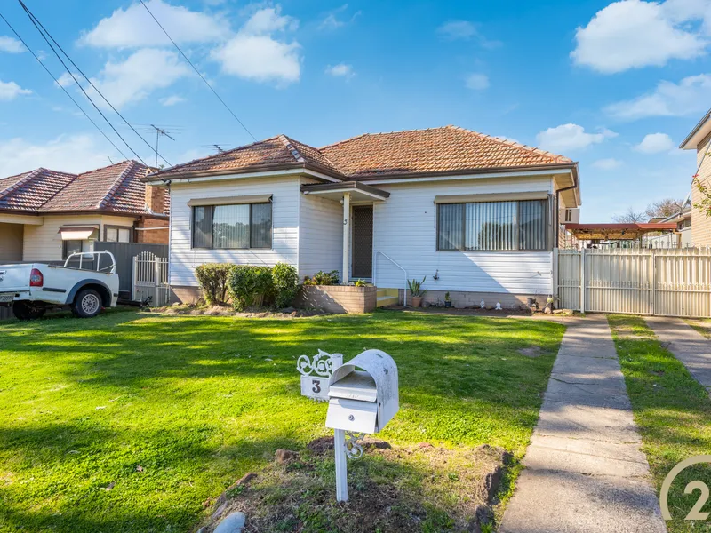 R3 ZONING - DUPLEX SITE (STCA) - 200M TO SHOPS